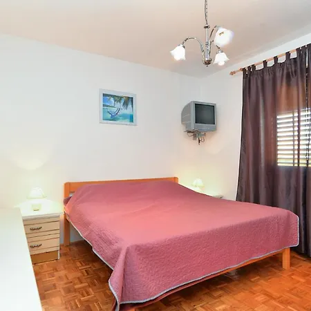 Danijel 1956 Apartment