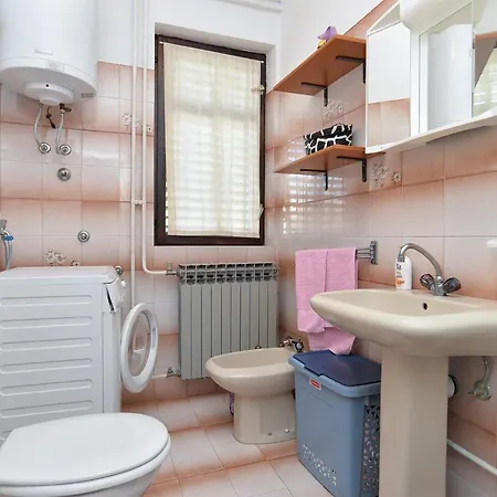 Apartament Danijel 1956