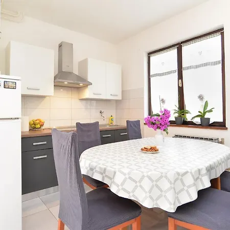 Apartamento Danijel 1956 Pula