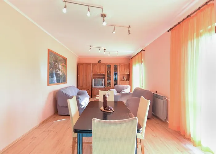 Danijel 1956 Apartmán *